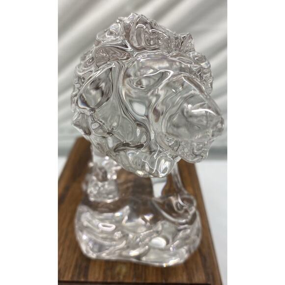 Vintage Wonders of the Wild Collection Lead Crystal Lion Figurine 5" x 5" - Picture 2 of 7